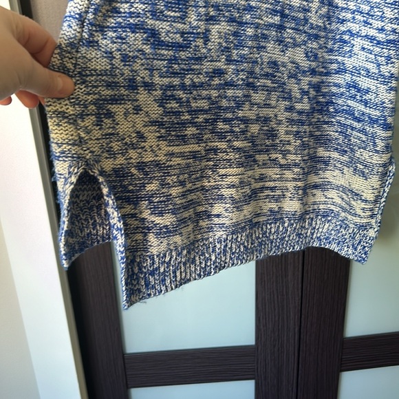 Wilfred brand, size large, women’s, knit layering top in blue and white - Picture 2 of 4